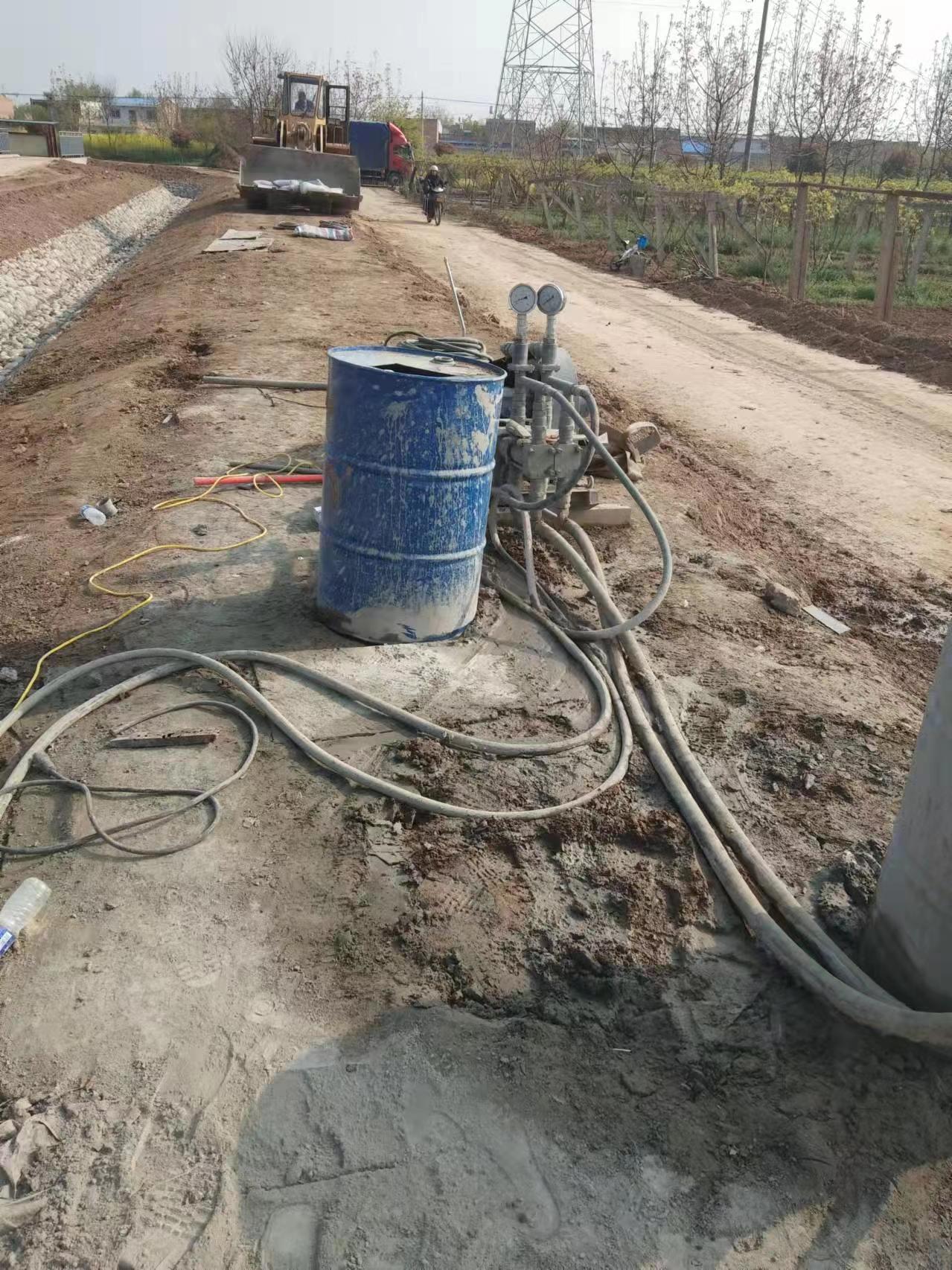 中原镇顶管注浆